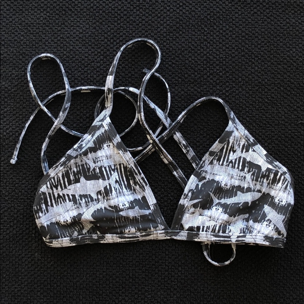 Jolyn triangle top shark print medium